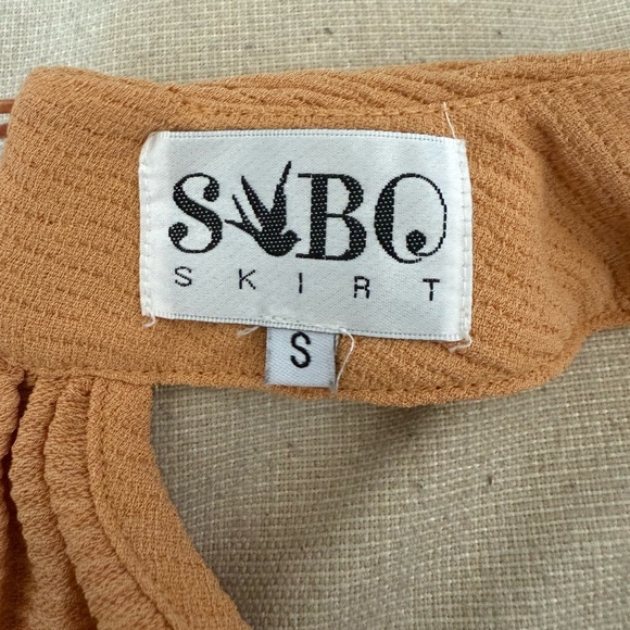 Peach/ Orange Ruse Halter Top - Picture 5 of 5